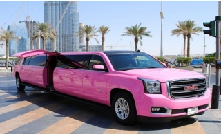 Get into a fabulous joyride across Dubai with a1-Hour Limousine ride by Dubai Exotic Limo